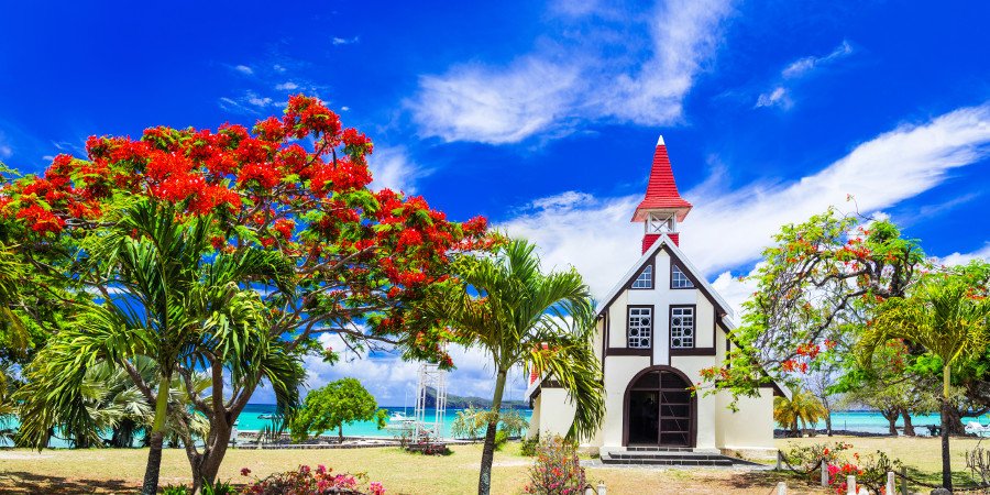 Mauritius: “Notre Dame Auxiliatrice”