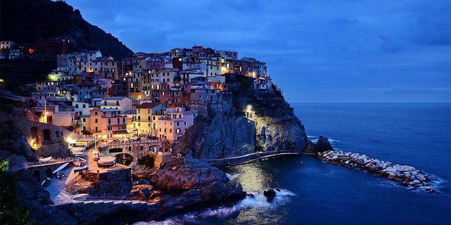 Le Cinque Terre by night